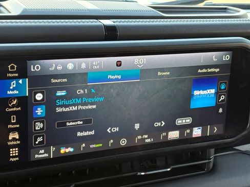 Used 2025 Jeep Gladiator Sport image 29