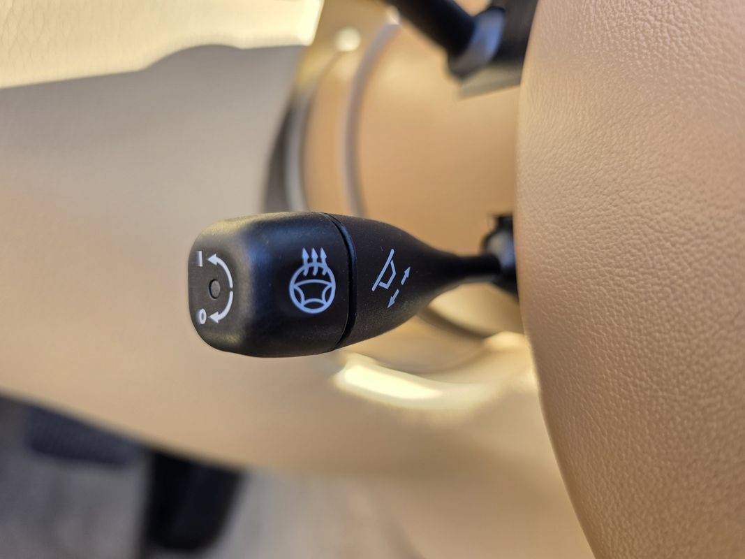 Used 2012 Mercedes-Benz S 550 4MATIC image 32