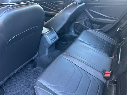 Used 2022 Volkswagen Jetta SEL FWD image 12