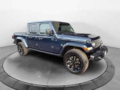 Used 2025 Jeep Gladiator Sport