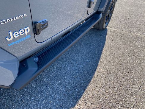 Used 2022 Jeep Wrangler Unlimited Sahara image 34