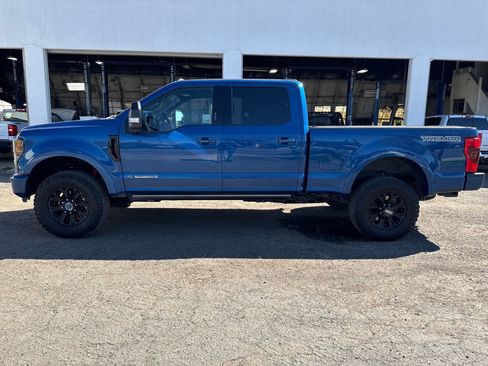 Used 2022 Ford F350 Lariat w/ Tremor Off-Road Package image 2