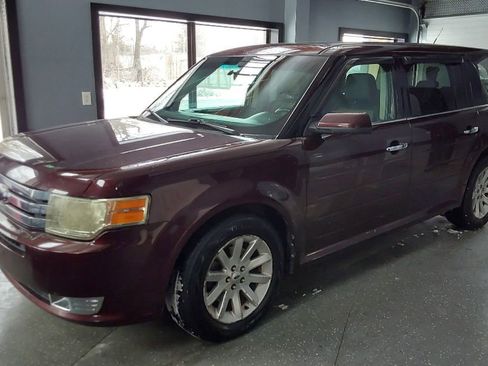 Used 2009 Ford Flex SEL image 8