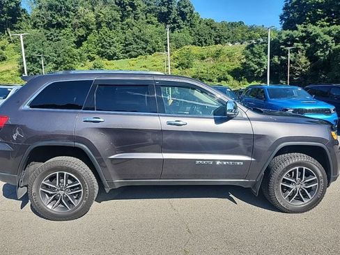 Used 2018 Jeep Grand Cherokee Limited AWD/4WD image 9
