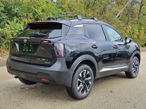New 2026 Nissan Kicks SV w/ SV Premium Package image 6