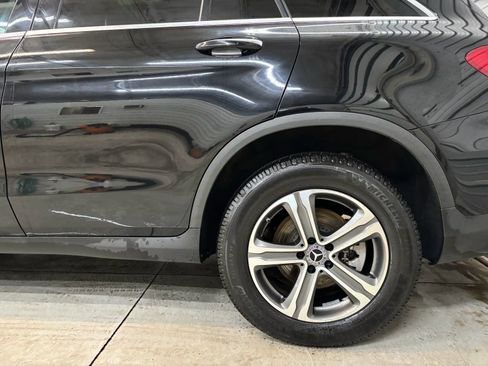 Used 2019 Mercedes-Benz GLC 300 4MATIC image 8