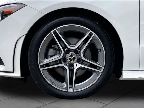 Used 2023 Mercedes-Benz CLA 250 4MATIC image 21