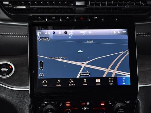 New 2025 Jeep Grand Cherokee Limited image 15