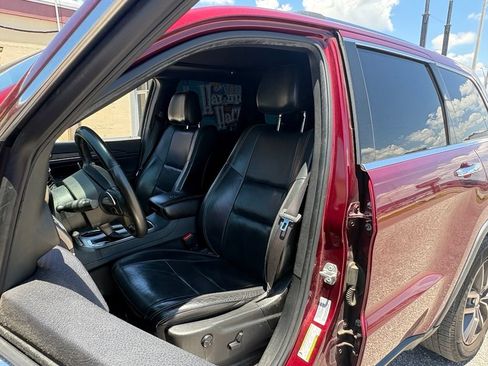 Used 2017 Jeep Grand Cherokee Limited w/ Luxury Group II RWD image 9