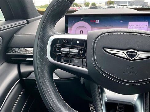 Used 2025 Genesis GV80 3.5T e-SC AWD/4WD image 10