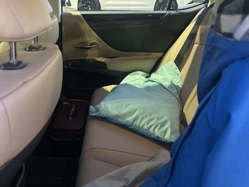 Used 2019 Lexus ES 350 image 11