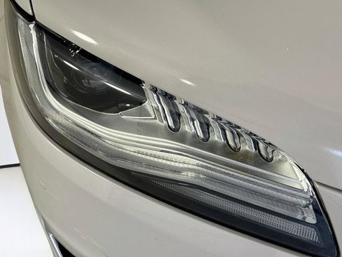 Used 2019 Lincoln MKZ Reserve w/ Reserve Plus Package FWD image 38