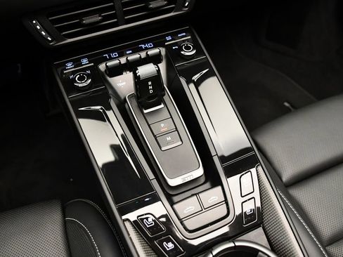 Used 2025 Porsche 911 Targa 4 GTS image 42