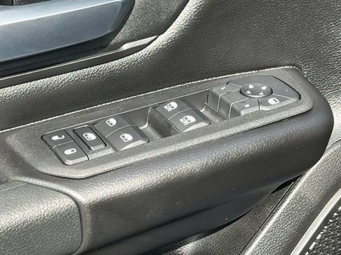 Used 2026 RAM 1500 Warlock AWD/4WD image 17