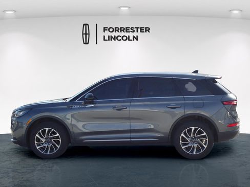 Used 2021 Lincoln Corsair Standard w/ Equipment Group 101A image 6