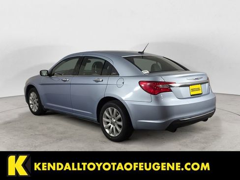 Used 2013 Chrysler 200 Limited w/ Sun/Sound Group image 3