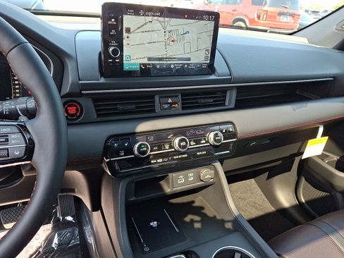 New 2025 Honda Pilot Black Edition image 8