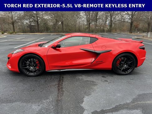 Used 2024 Chevrolet Corvette Z06 image 8