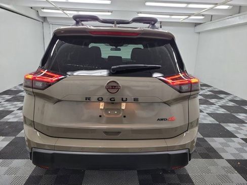 Used 2025 Nissan Rogue SV AWD/4WD image 5