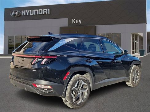 Certified 2023 Hyundai Tucson Limited image 3