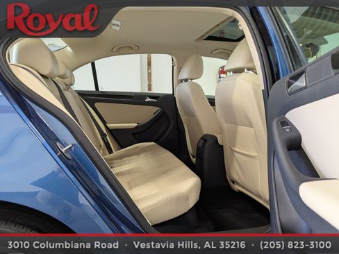 Used 2017 Volkswagen Jetta SEL image 10