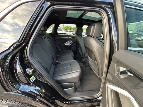 Used 2025 Audi Q3 2.0T Premium w/ Convenience Package image 52