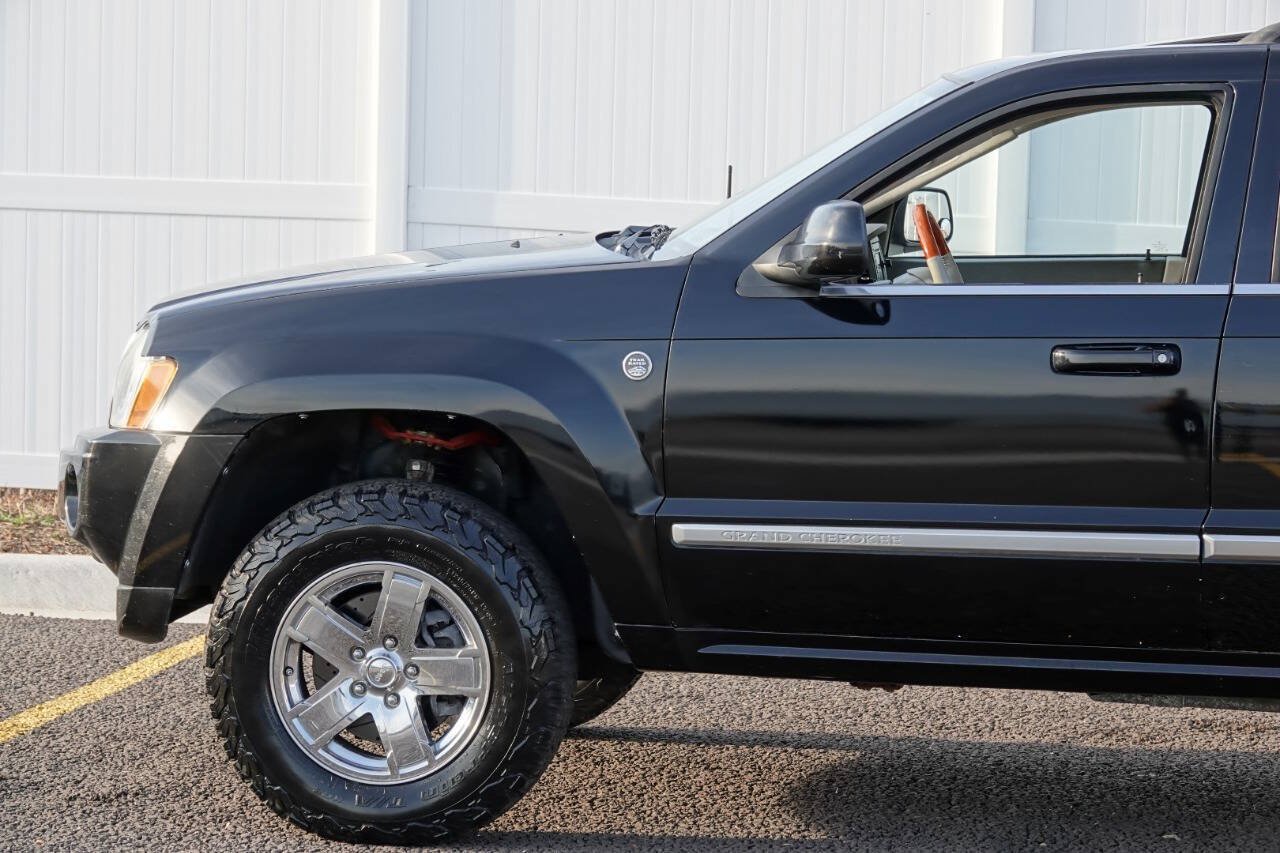 Used 2007 Jeep Grand Cherokee Overland AWD/4WD image 13