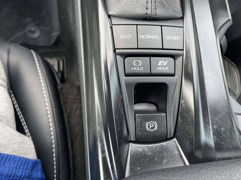 Used 2026 Toyota Camry SE w/ Convenience Package FWD image 36