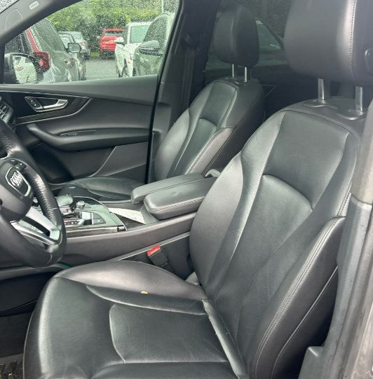 Used 2018 Audi Q7 3.0T Prestige w/ Prestige Package AWD/4WD image 4