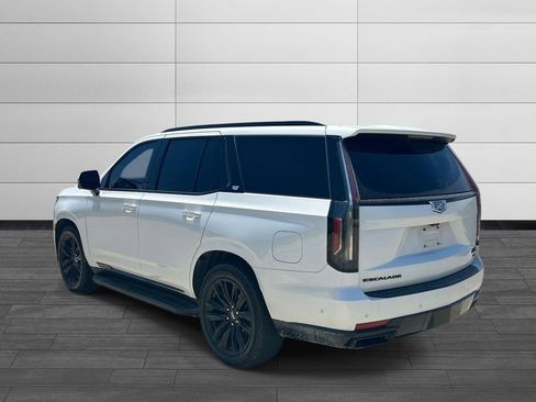 Used 2021 Cadillac Escalade Sport Platinum AWD/4WD image 3