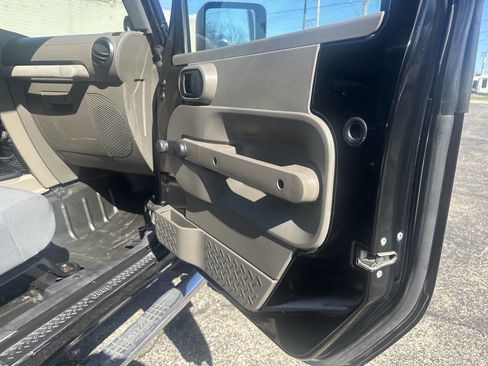 Used 2010 Jeep Wrangler Sport image 15