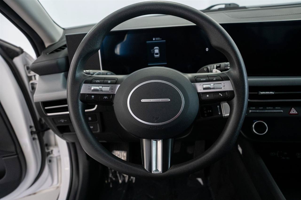 Used 2025 Hyundai Sonata SEL FWD image 13