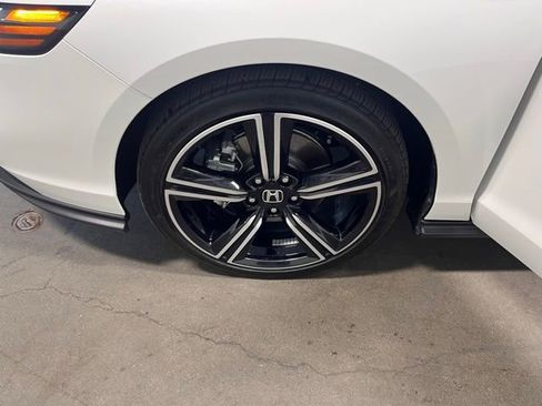 Used 2025 Honda Accord Sport image 30