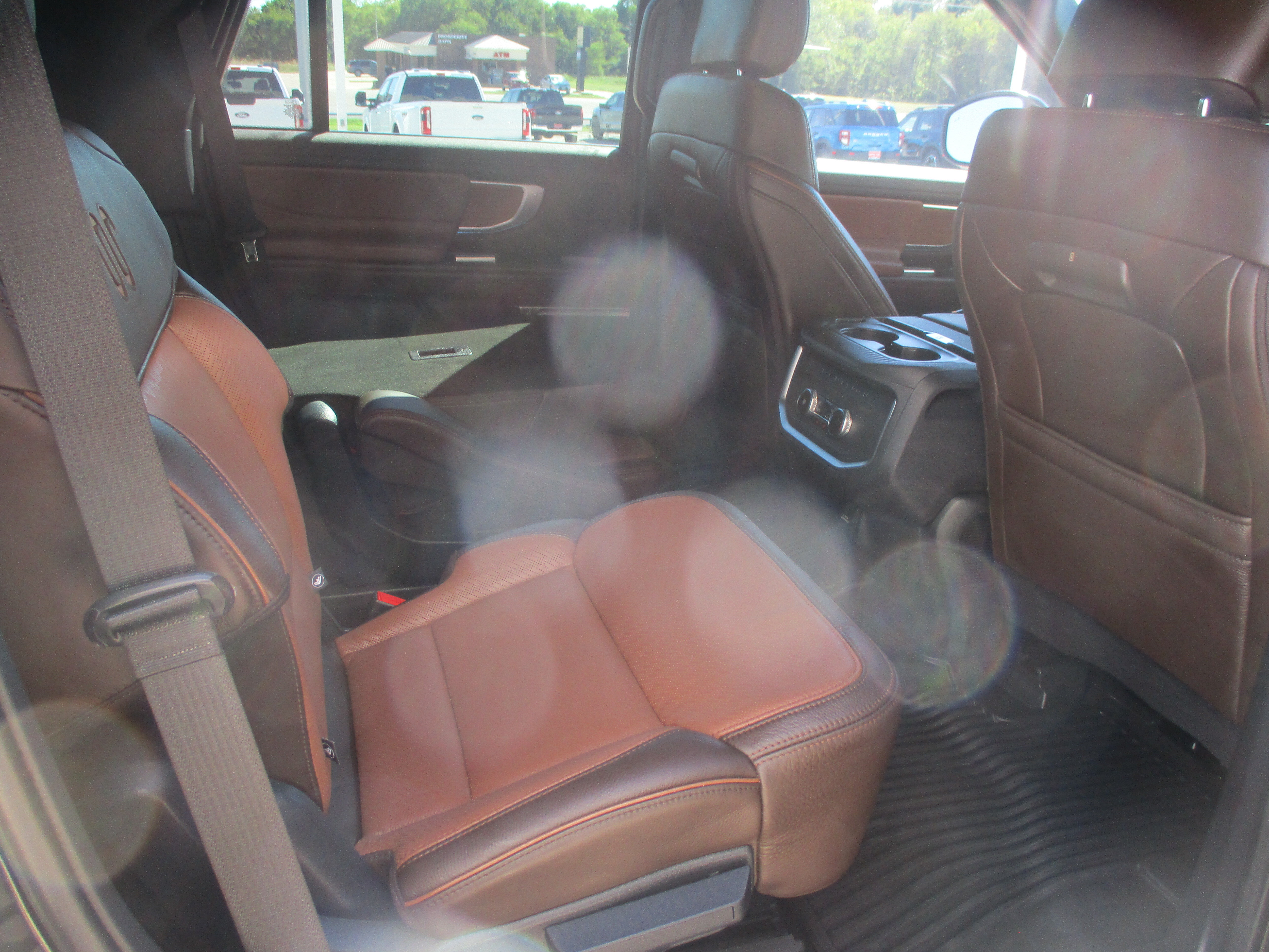 Used 2025 Ford Expedition King Ranch AWD/4WD image 10