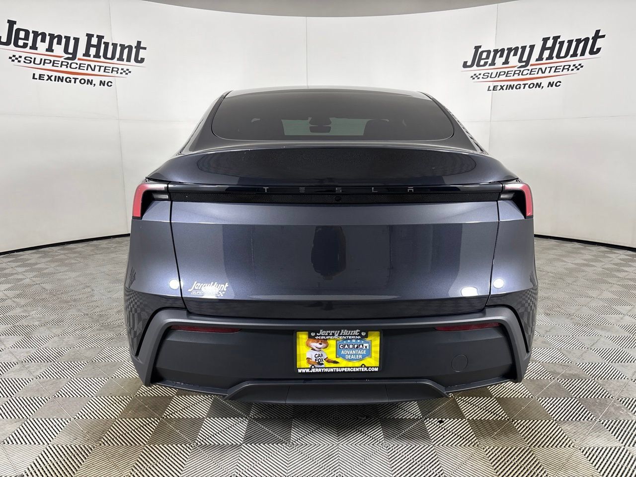 Used 2026 Tesla Model Y 2WD image 5