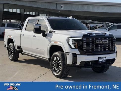 Certified 2025 GMC Sierra 2500 Denali Ultimate AWD/4WD image 2