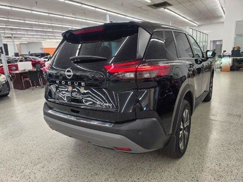 Used 2022 Nissan Rogue SV AWD/4WD image 5