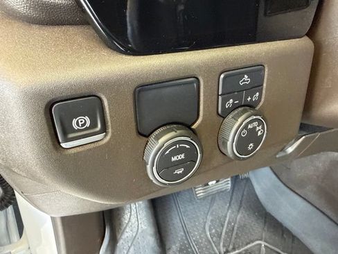 Used 2024 Chevrolet Silverado 1500 LT RWD image 16
