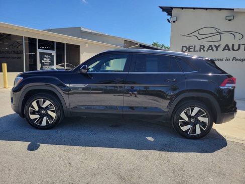 Used 2026 Volkswagen Atlas Cross Sport SE FWD image 6