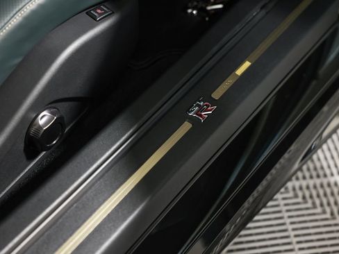 Used 2021 Nissan GT-R Premium image 24
