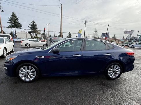 Used 2017 Kia Optima LX w/ Option Group 014 image 8