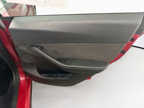 Used 2023 Tesla Model Y Long Range AWD/4WD image 31