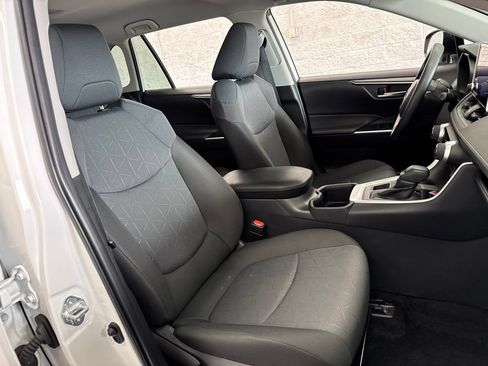 Certified 2025 Toyota RAV4 XLE AWD/4WD image 47