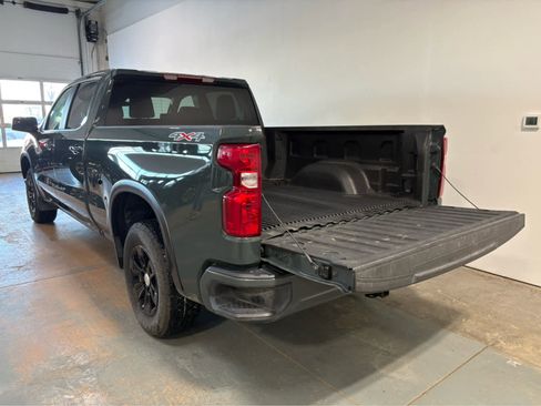 Used 2025 Chevrolet Silverado 1500 LT image 4