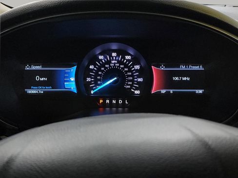 Used 2018 Ford Fusion SE w/ Fusion SE Technology Package image 19