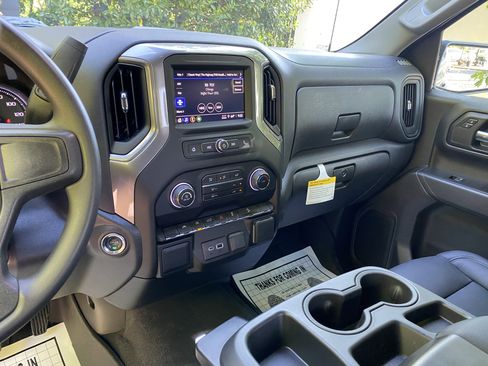 New 2026 Chevrolet Silverado 1500 Custom Trail Boss w/ LPO, Dark Essentials Package AWD/4WD image 23