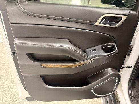 Used 2019 GMC Yukon XL Denali w/ Denali Ultimate Package image 35