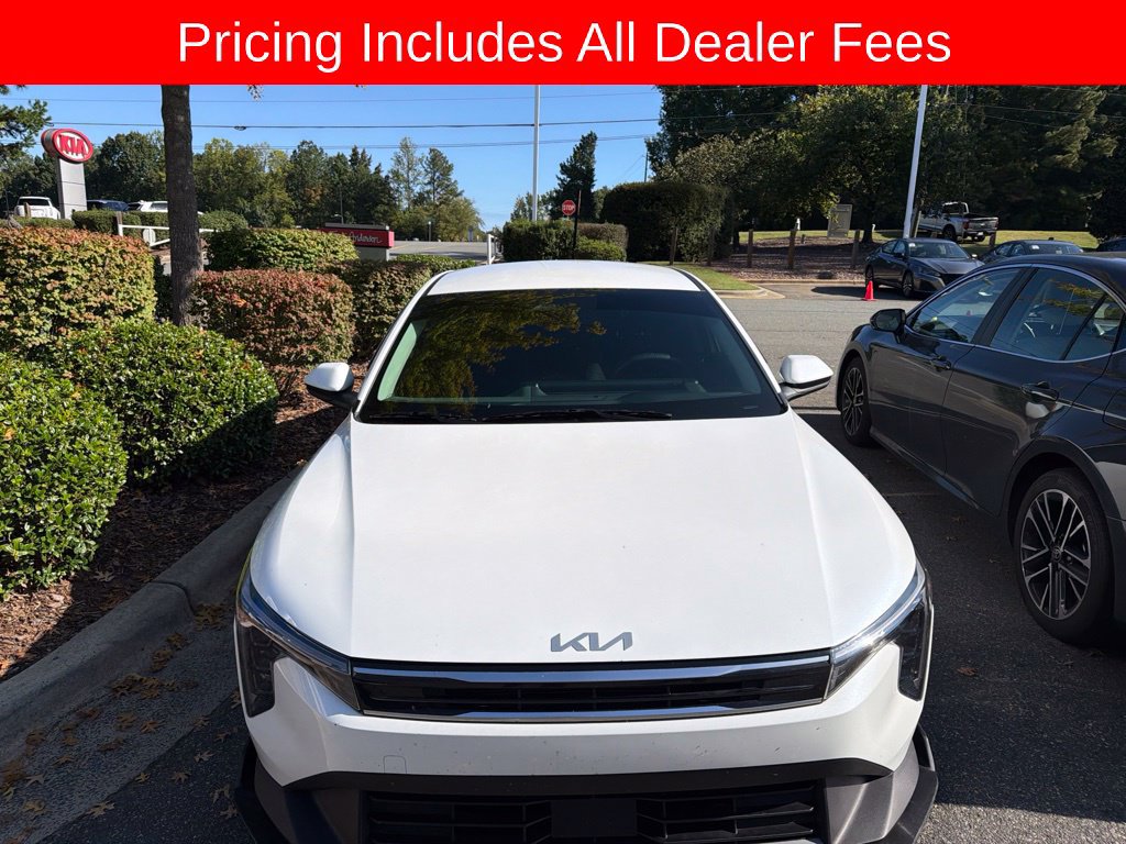 Certified 2025 Kia K4 EX FWD image 2