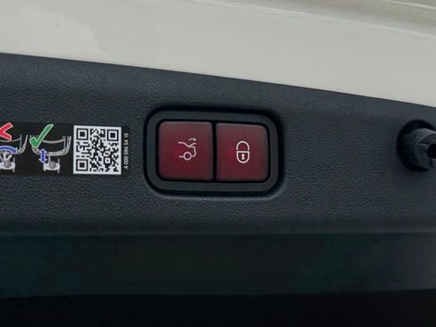 Used 2026 Mercedes-Benz E 350 Sedan image 14