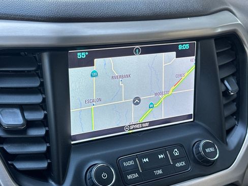 Used 2019 GMC Acadia Denali image 17